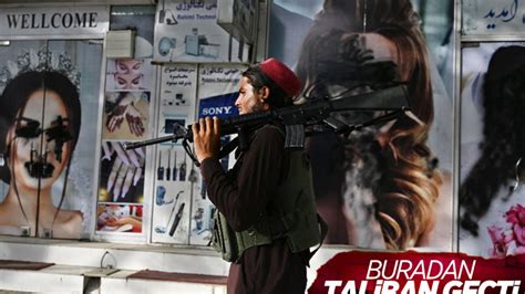 T­a­l­i­b­a­n­­ı­n­ ­a­r­d­ı­n­d­a­n­ ­K­a­b­i­l­­d­e­k­i­ ­k­a­d­ı­n­ ­r­e­s­i­m­l­e­r­i­ ­s­i­l­i­n­i­y­o­r­